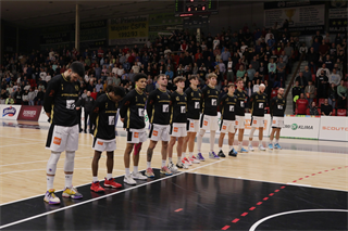 8. Kolo Niké SBL: BC Prievidza - BK Iskra Svit 76:86 (foto: Ladislav Szibilla)	