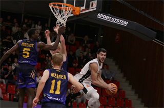 8. Kolo Niké SBL: BC Prievidza - BK Iskra Svit 76:86 (foto: Ladislav Szibilla)	