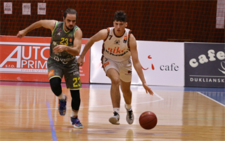 19. Kolo Niké SBL: BC Prievidza - Patrioti Levice 65:89 (foto: Ladislav Szibilla)