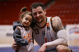 21. Kolo Niké SBL: BC Prievidza - BC Komárno 94:85 (foto: Ladislav Szibilla)