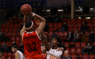 21. Kolo Niké SBL: BC Prievidza - BC Komárno 94:85 (foto: Ladislav Szibilla)