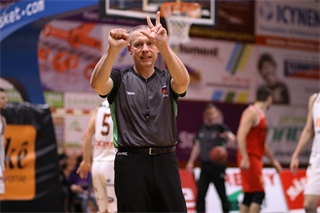 21. Kolo Niké SBL: BC Prievidza - BC Komárno 94:85 (foto: Ladislav Szibilla)