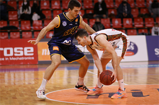 22. Kolo Niké SBL: BC Prievidza - Iskra Svit 69:56 (foto: Ladislav Szibilla)