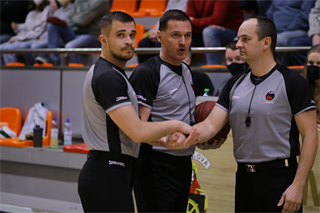 10. Kolo Niké SBL: MBK Handlová - BC Prievidza 93:101 (foto: Ladislav Szibilla)	