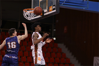 25. Kolo Niké SBL: BC Prievidza - Spišskí Rytieri 67:86 (foto: Ladislav Szibilla)
