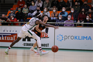 24. Kolo Niké SBL: MBK Handlová - BC Prievidza 75:79 (foto: Ladislav Szibilla)