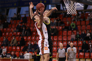 27. Kolo Niké SBL: BC Prievidza - Inter Bratislava 71:60 (foto: Ladislav Szibilla)