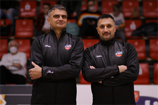 Baráž: BC Prievidza - MBK SPU Nitra 87:82 (foto: Ladislav Szibilla)