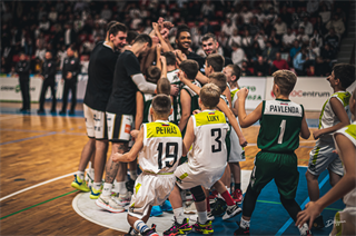 1. Kolo Niké SBL: BC Prievidza - MBK Handlová 55:57 (foto: Lukáš Droppan)	
