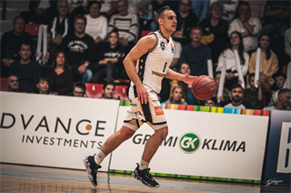 1. Kolo Niké SBL: BC Prievidza - MBK Handlová 55:57 (foto: Lukáš Droppan)	