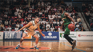 1. Kolo Niké SBL: BC Prievidza - MBK Handlová 55:57 (foto: Lukáš Droppan)	