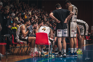 1. Kolo Niké SBL: BC Prievidza - MBK Handlová 55:57 (foto: Lukáš Droppan)	
