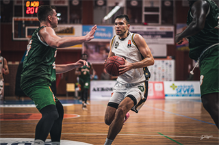 1. Kolo Niké SBL: BC Prievidza - MBK Handlová 55:57 (foto: Lukáš Droppan)	