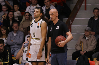 4. Kolo Niké SBL: BC Prievidza - BC Komárno 65:56 (foto: Ladislav Szibilla)