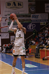 4. Kolo Niké SBL: BC Prievidza - BC Komárno 65:56 (foto: Ladislav Szibilla)