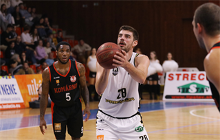 4. Kolo Niké SBL: BC Prievidza - BC Komárno 65:56 (foto: Ladislav Szibilla)