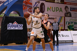 4. Kolo Niké SBL: BC Prievidza - BC Komárno 65:56 (foto: Ladislav Szibilla)