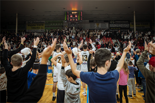 4. Kolo Niké SBL - BC Prievidza : BC Komárno 65:56 (foto: Vladimír Králik)
