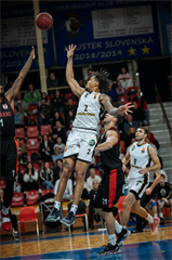 4. Kolo Niké SBL - BC Prievidza : BC Komárno 65:56 (foto: Vladimír Králik)