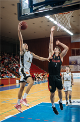 4. Kolo Niké SBL - BC Prievidza : BC Komárno 65:56 (foto: Vladimír Králik)