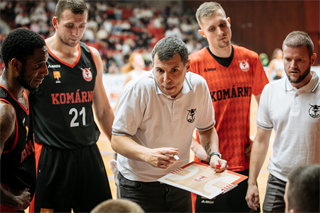 4. Kolo Niké SBL - BC Prievidza : BC Komárno 65:56 (foto: Vladimír Králik)