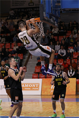 10. Kolo Niké SBL: BC Prievidza - Inter Bratislava 76:80 (foto: Ladislav Szibilla)