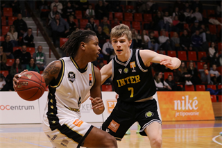 10. Kolo Niké SBL: BC Prievidza - Inter Bratislava 76:80 (foto: Ladislav Szibilla)