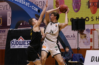 10. Kolo Niké SBL: BC Prievidza - Inter Bratislava 76:80 (foto: Ladislav Szibilla)