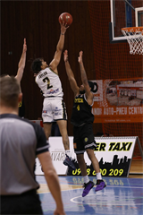 10. Kolo Niké SBL: BC Prievidza - Inter Bratislava 76:80 (foto: Ladislav Szibilla)