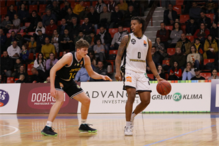 10. Kolo Niké SBL: BC Prievidza - Inter Bratislava 76:80 (foto: Ladislav Szibilla)