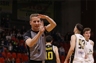 10. Kolo Niké SBL: BC Prievidza - Inter Bratislava 76:80 (foto: Ladislav Szibilla)