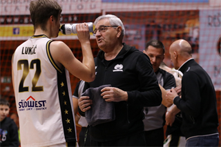 10. Kolo Niké SBL: BC Prievidza - Inter Bratislava 76:80 (foto: Ladislav Szibilla)