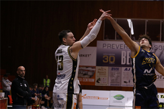 12. Kolo Niké SBL: BC Prievidza - Iskra Svit 91:75 (foto: Ladislav Szibilla)	