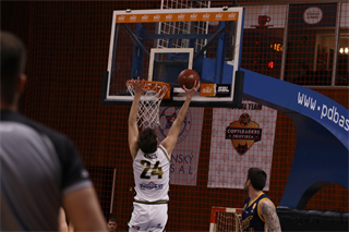 12. Kolo Niké SBL: BC Prievidza - Iskra Svit 91:75 (foto: Ladislav Szibilla)	
