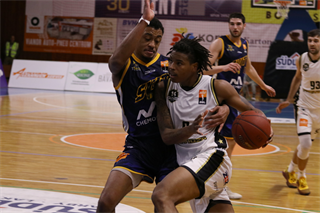 12. Kolo Niké SBL: BC Prievidza - Iskra Svit 91:75 (foto: Ladislav Szibilla)	