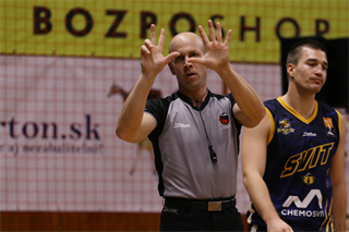 12. Kolo Niké SBL: BC Prievidza - Iskra Svit 91:75 (foto: Ladislav Szibilla)	