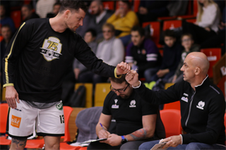 15. Kolo Niké SBL: BC Prievidza - MBK Handlová 79:70 (foto: Ladislav Szibilla)
