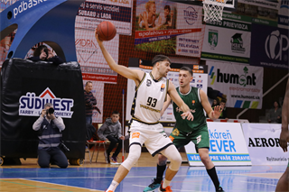 15. Kolo Niké SBL: BC Prievidza - MBK Handlová 79:70 (foto: Ladislav Szibilla)