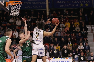 15. Kolo Niké SBL: BC Prievidza - MBK Handlová 79:70 (foto: Ladislav Szibilla)