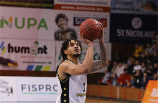 15. Kolo Niké SBL: BC Prievidza - MBK Handlová 79:70 (foto: Ladislav Szibilla)