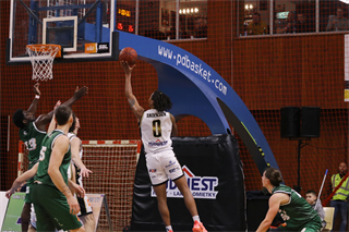 15. Kolo Niké SBL: BC Prievidza - MBK Handlová 79:70 (foto: Ladislav Szibilla)