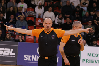 15. Kolo Niké SBL: BC Prievidza - MBK Handlová 79:70 (foto: Ladislav Szibilla)