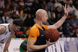 15. Kolo Niké SBL: BC Prievidza - MBK Handlová 79:70 (foto: Ladislav Szibilla)