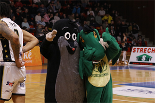 15. Kolo Niké SBL: BC Prievidza - MBK Handlová 79:70 (foto: Ladislav Szibilla)