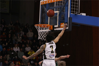 15. Kolo Niké SBL: BC Prievidza - MBK Handlová 79:70 (foto: Ladislav Szibilla)