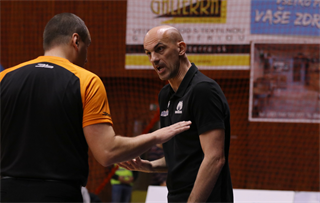 15. Kolo Niké SBL: BC Prievidza - MBK Handlová 79:70 (foto: Ladislav Szibilla)