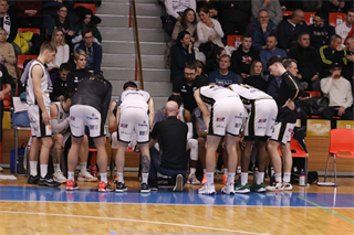15. Kolo Niké SBL: BC Prievidza - MBK Handlová 79:70 (foto: Ladislav Szibilla)