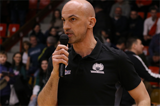 15. Kolo Niké SBL: BC Prievidza - MBK Handlová 79:70 (foto: Ladislav Szibilla)