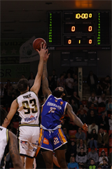 16. Kolo Niké SBL: BC Prievidza - BKM Lučenec 79:74 (foto: Ladislav Szibilla)
