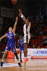 16. Kolo Niké SBL: BC Prievidza - BKM Lučenec 79:74 (foto: Ladislav Szibilla)
